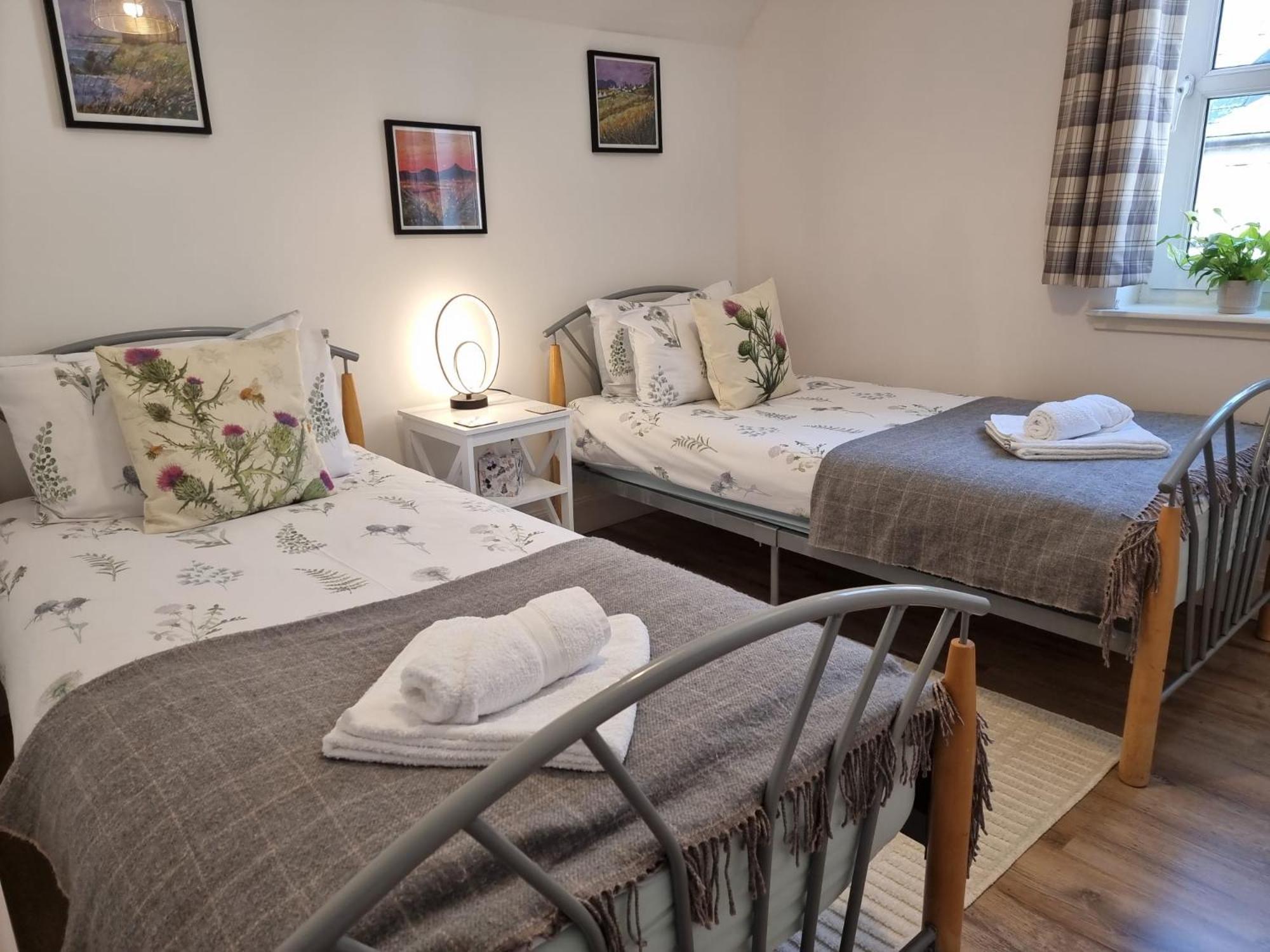 Heart Of Inverness-City Apartment エクステリア 写真